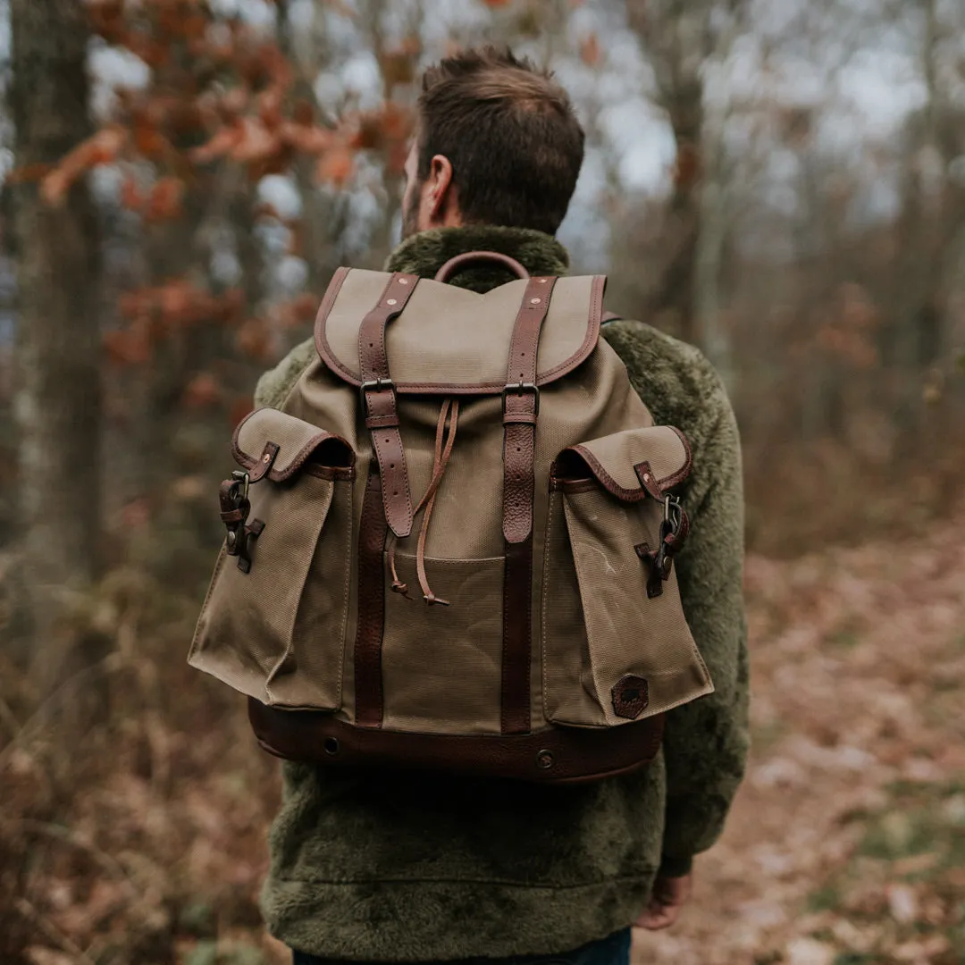 Dakota Reserve Waxed Canvas Rucksack | Field Khaki