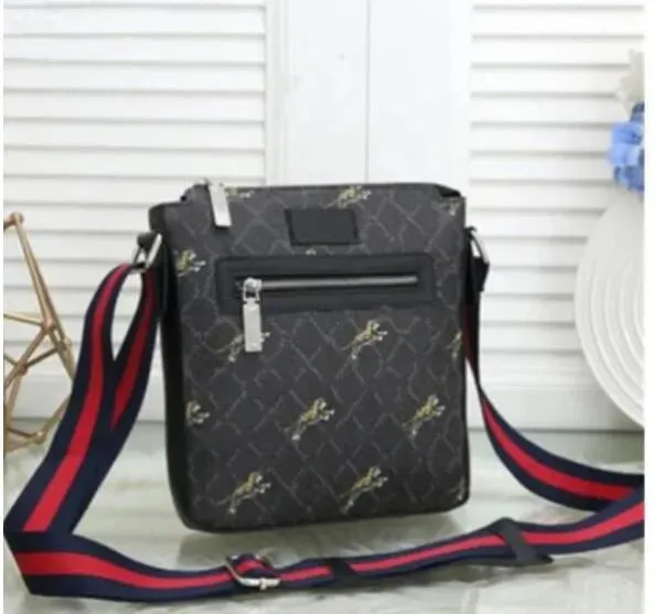 Evening Bags DISTRICT PM High-end quality arrival Classic Bags fashion Men messenger handbags cross body m8912