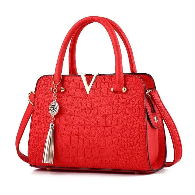 woman fashion Crocodile leather V